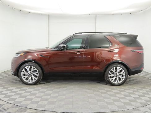 New 2026 Land Rover Discovery Limited Edition image 8
