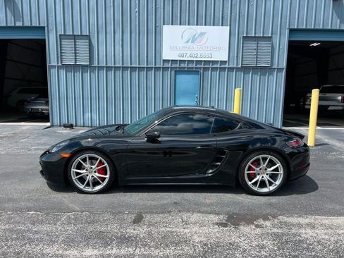 Used 2020 Porsche 718 Cayman S w/ Sport Chrono Package image 78