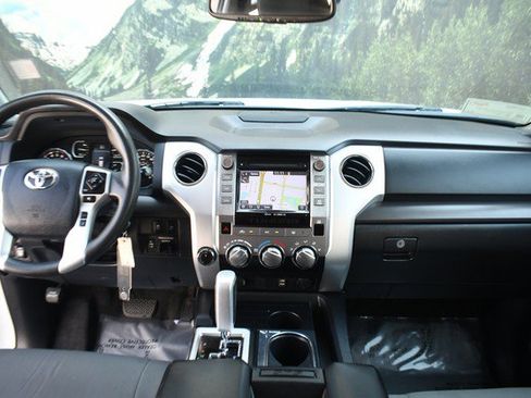 Certified 2019 Toyota Tundra SR5 w/ TRD Off Road Package AWD/4WD image 18