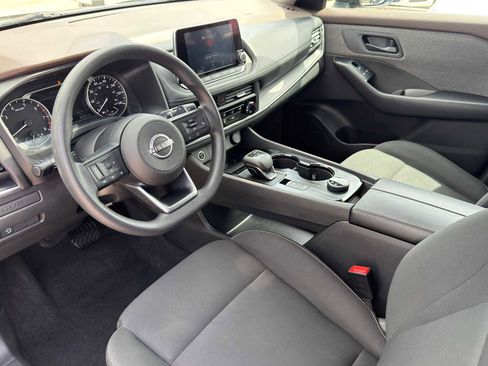 Used 2023 Nissan Rogue S AWD/4WD image 12