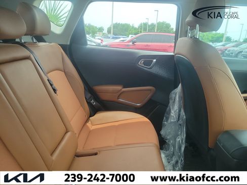 Certified 2024 Kia Soul EX w/ Option Group 015 FWD image 10