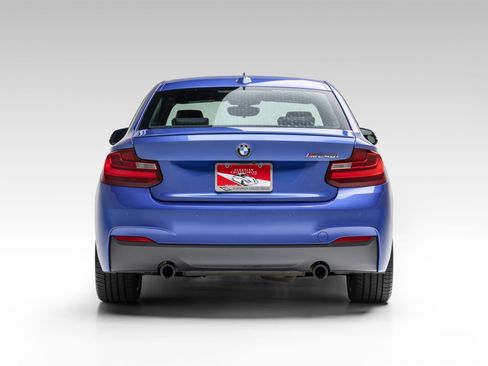 Used 2017 BMW M240i Coupe RWD image 9