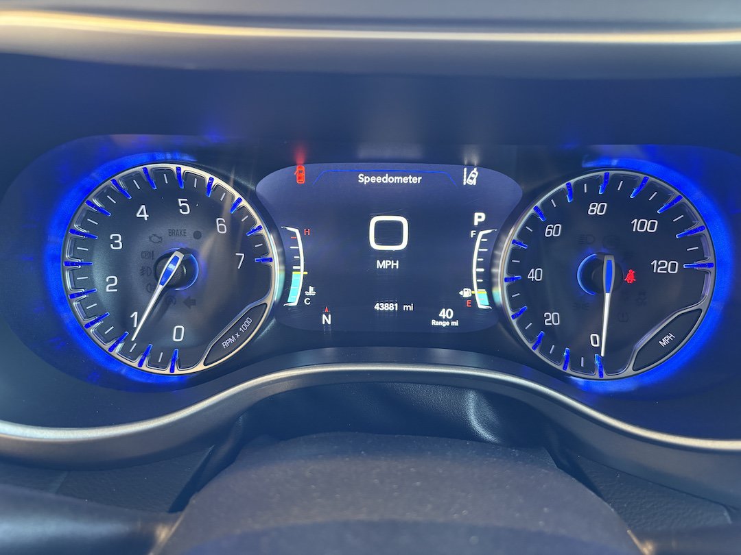 Used 2021 Chrysler Pacifica Touring-L FWD image 14