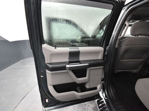 Used 2018 Ford F150 XLT w/ XTR Package image 11