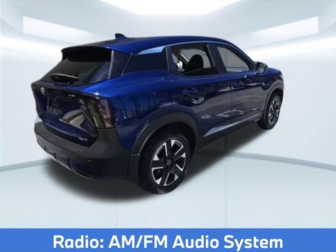 Used 2025 Nissan Kicks SV AWD/4WD image 2