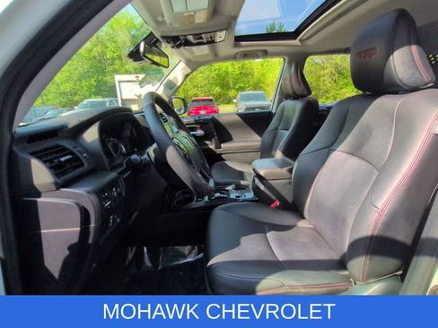 Used 2023 Toyota 4Runner TRD Off-Road Premium w/ Moonroof Package AWD/4WD image 21