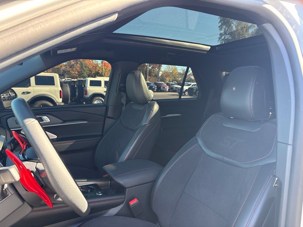 Used 2026 Ford Explorer ST w/ Sun And Sound Package AWD/4WD image 6