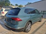 Used 2021 Volkswagen Tiguan SEL image 2