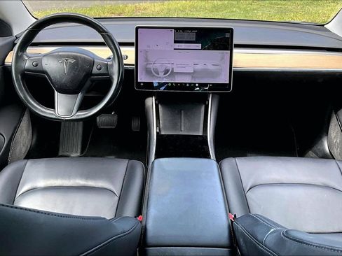 Used 2018 Tesla Model 3 Long Range RWD image 15