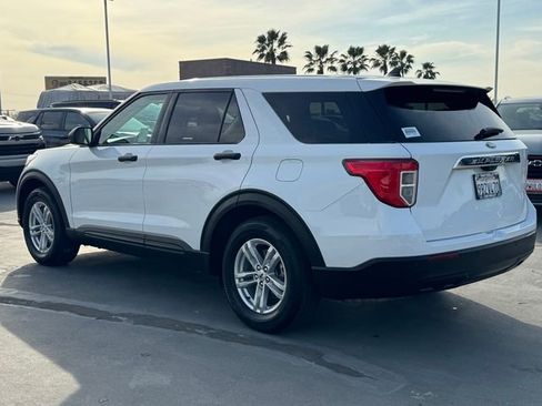 Used 2022 Ford Explorer 2WD image 2