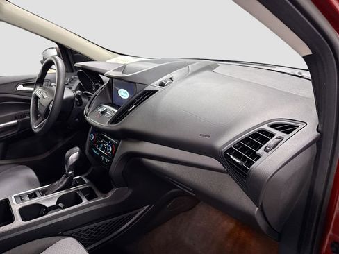 Used 2019 Ford Escape SE image 31