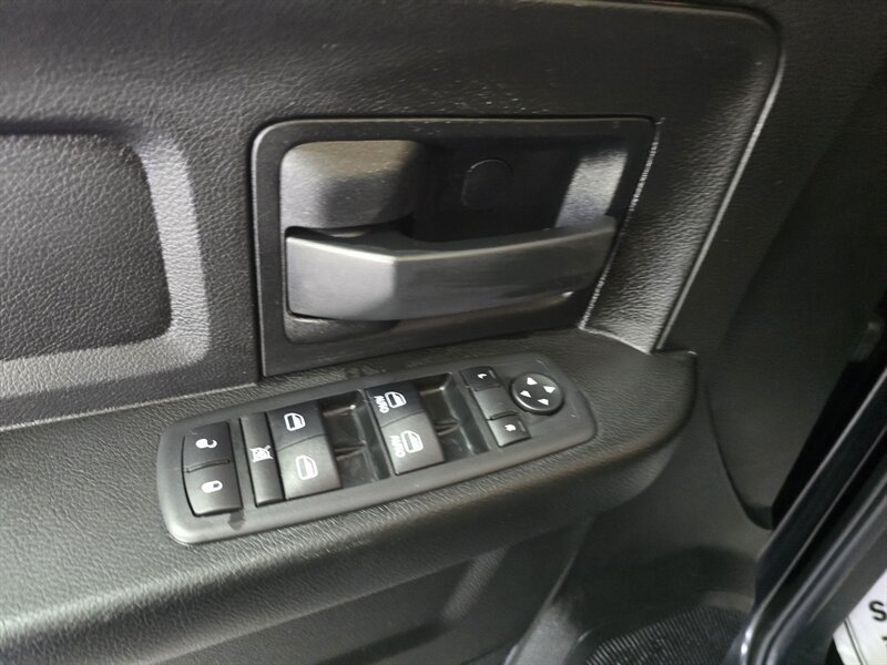 Used 2019 RAM 1500 Express w/ Express Value Package AWD/4WD image 18