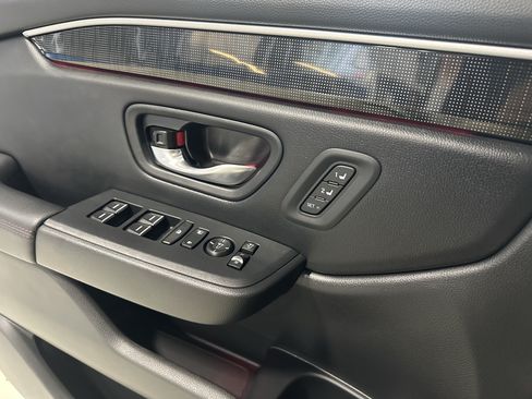 Used 2025 Honda Pilot Black Edition image 22