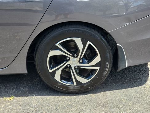 Used 2016 Honda Accord LX image 32