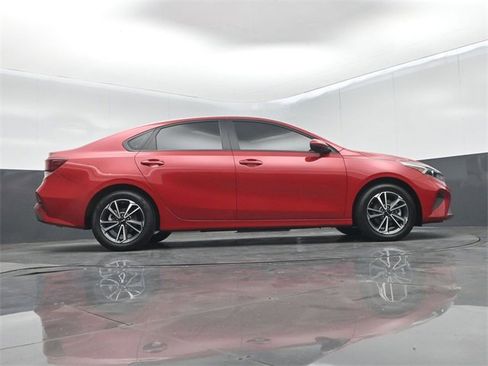 Used 2024 Kia Forte LXS image 50