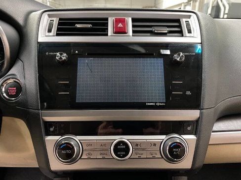 Used 2015 Subaru Outback 3.6R Limited image 27