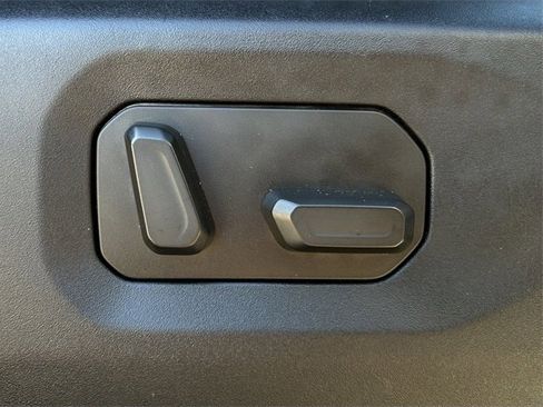 Used 2024 Jeep Wrangler High Altitude image 31