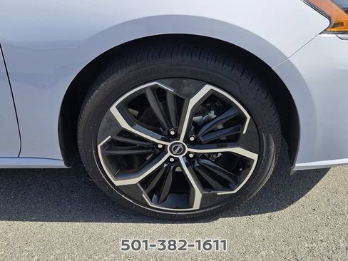 Certified 2025 Nissan Altima 2.5 SR FWD image 19