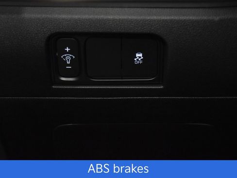 New 2026 Kia Sorento S w/ S Panoramic Sunroof Package image 9