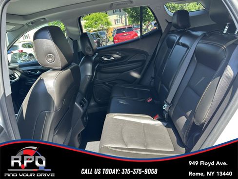 Used 2021 GMC Terrain SLT w/ Infotainment Package II AWD/4WD image 34