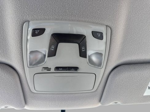 Used 2011 Toyota Sienna LE w/ Towing Pkg FWD image 37