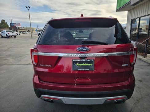 Used 2017 Ford Explorer Platinum image 7