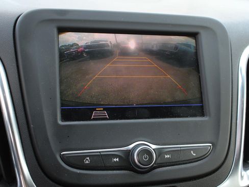 Used 2020 Chevrolet Equinox LT w/ Driver Convenience Package AWD/4WD image 14