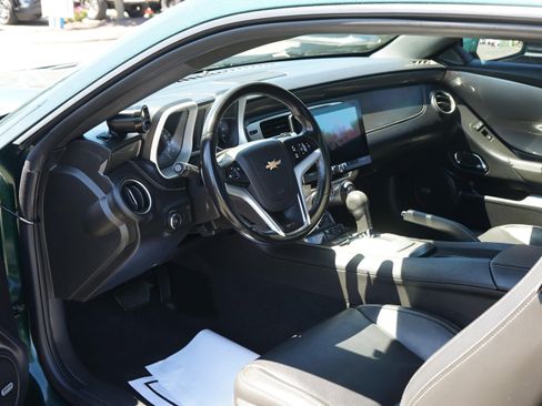 Used 2015 Chevrolet Camaro SS w/ Green Flash Special Edition RWD image 11