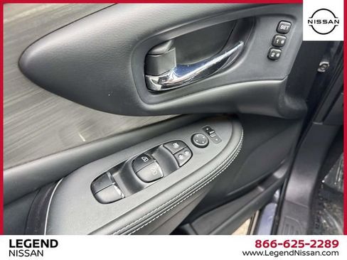 Used 2018 Nissan Murano SL image 5