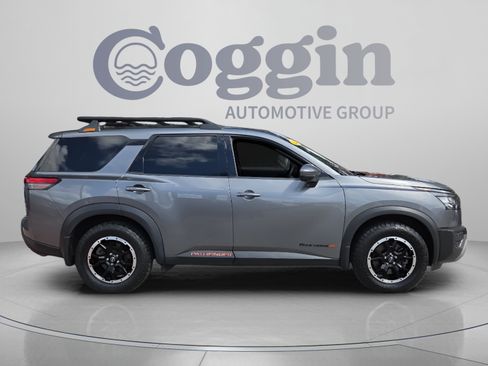 Used 2024 Nissan Pathfinder Rock Creek AWD/4WD image 6