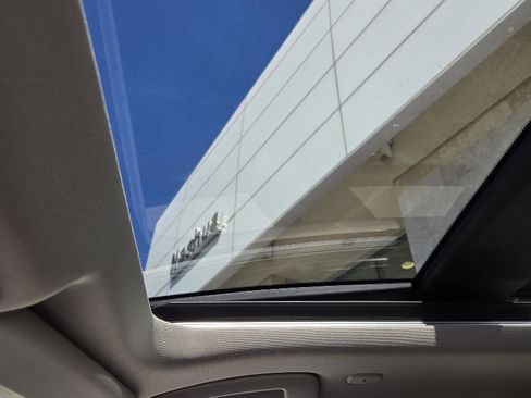 Used 2023 Nissan Rogue SV w/ SV Premium B Package image 29