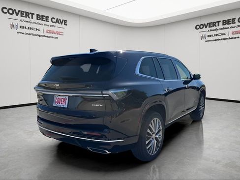 New 2026 Buick Enclave Avenir w/ Super Cruise Package image 9