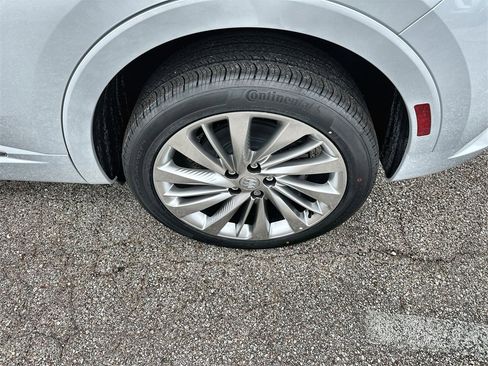 New 2026 Buick Envision Avenir image 12