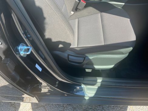 Used 2025 Kia Soul LX w/ LX Technology Package image 27