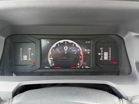 Used 2025 Toyota Tacoma SR image 18