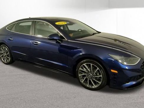 Used 2021 Hyundai Sonata Limited FWD image 2