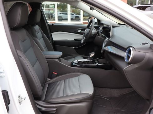 New 2026 Chevrolet Trax LT w/ Driver Confidence Package image 39