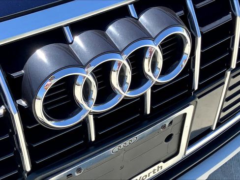 Used 2020 Audi Q3 2.0T Premium w/ Convenience Package image 31