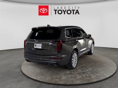 Used 2020 Cadillac XT6 Premium Luxury w/ Platinum Package FWD image 9