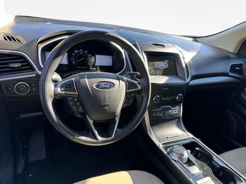 Used 2019 Ford Edge SEL w/ Equipment Group 201A image 42