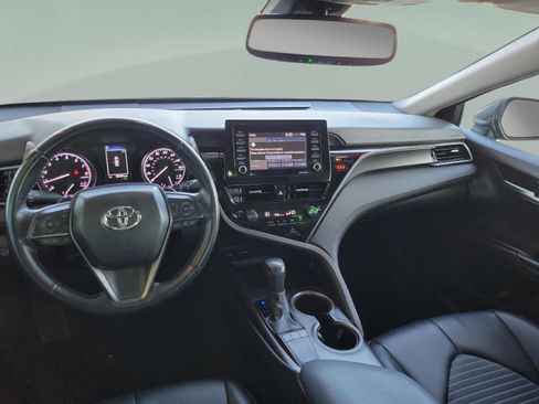 Used 2024 Toyota Camry SE image 19