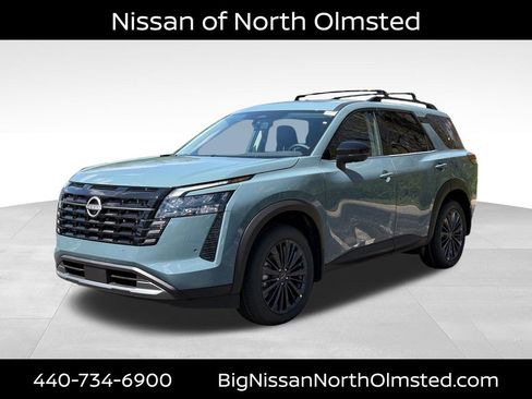 New 2026 Nissan Pathfinder SL w/ SL Premium Package AWD/4WD image 1