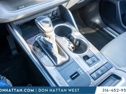 Used 2020 Toyota Highlander Platinum image 13