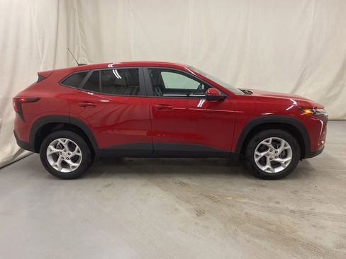 New 2026 Chevrolet Trax LS w/ LS Convenience Package image 28