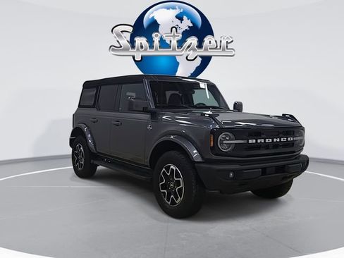 Used 2023 Ford Bronco Outer Banks image 7