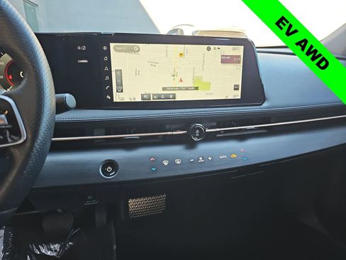 Used 2023 Nissan Ariya AWD image 20