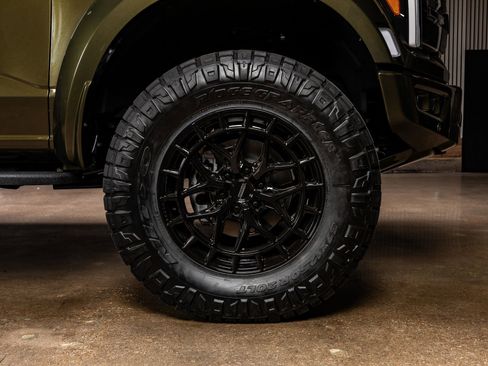 Used 2025 Ford F150 Raptor image 12