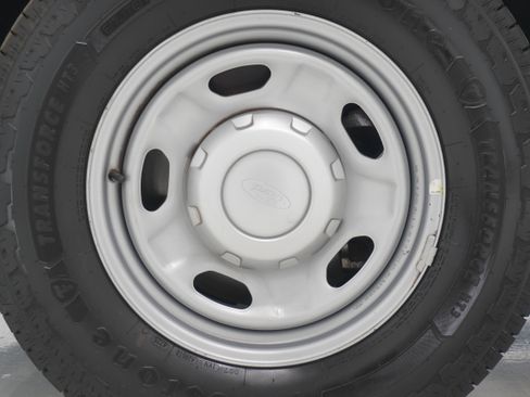 Used 2023 Ford F250 XL RWD image 23