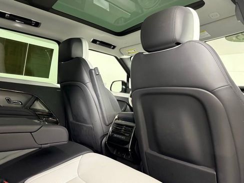 Used 2025 Land Rover Range Rover Sport Dynamic SE AWD/4WD image 30