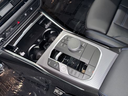 New 2026 BMW 330i Sedan w/ M Sport Package RWD image 20